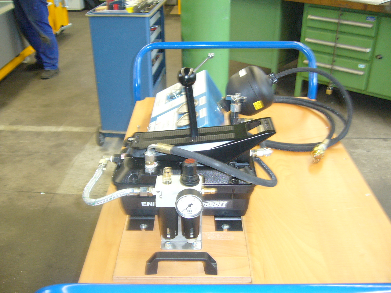 連云港螺桿鉆具整機(jī)試驗(yàn)臺(tái)訂制